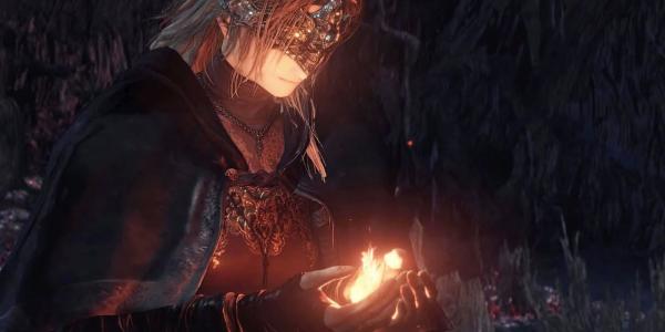 Модель снялась в облике изящной Хранительницы огня из Dark Souls 3