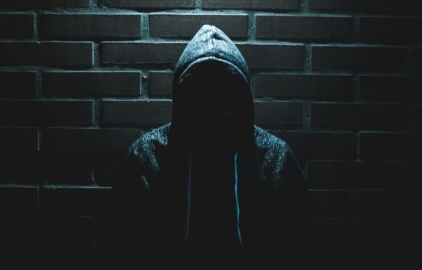 Преступники пришли за криптоэлитой в реальном мире — участились похищения, нападения и запугивания